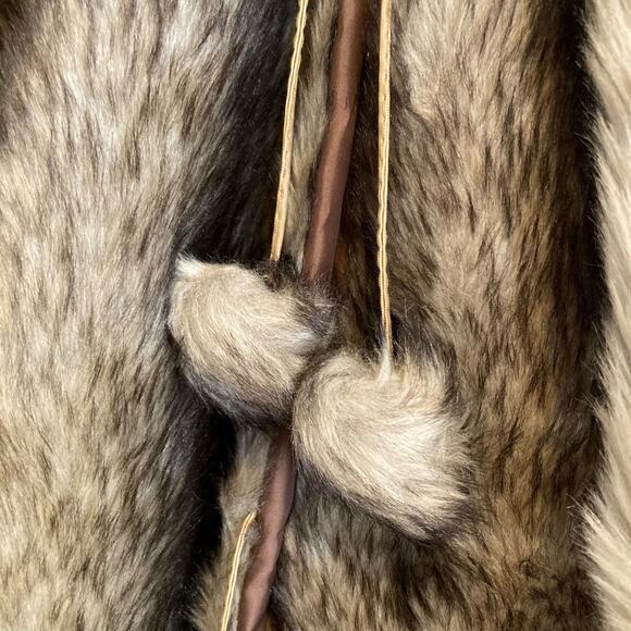 Vintage Faux Fur Gray White Shawl Stole Tie Front Classy Chic Holiday One Size - Picture 6 of 16